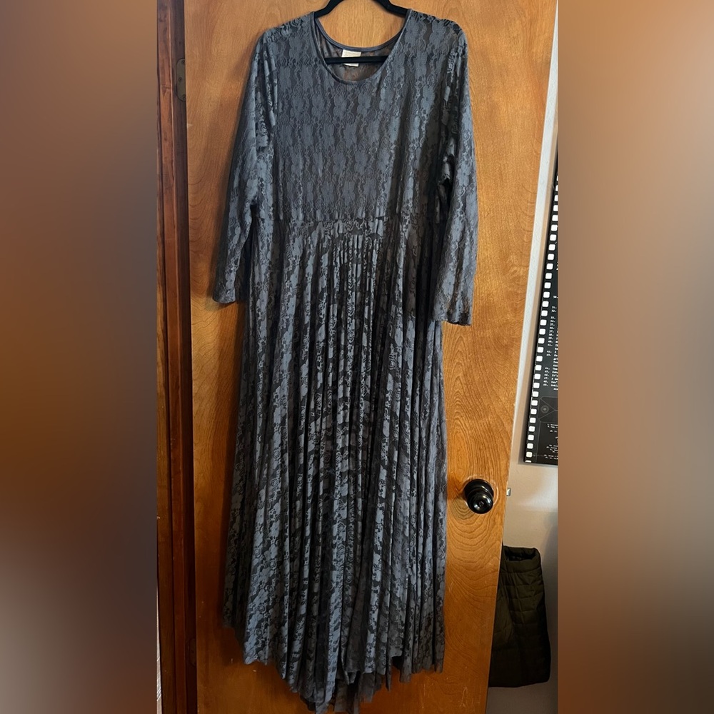 Chic Charcoal Lace Dress